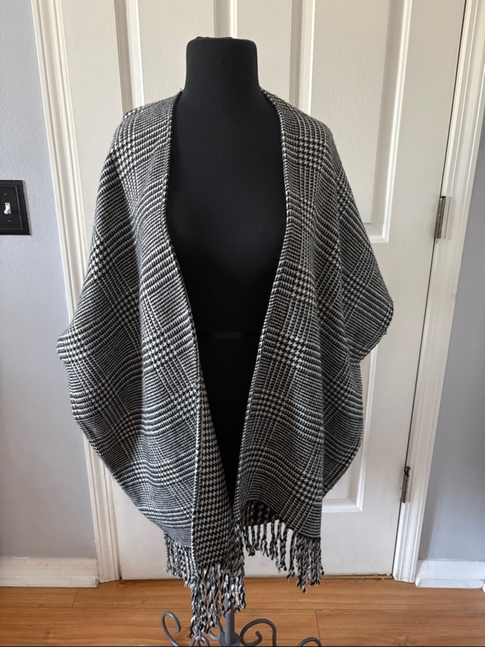 Black & White Plaid Fringe Wrap